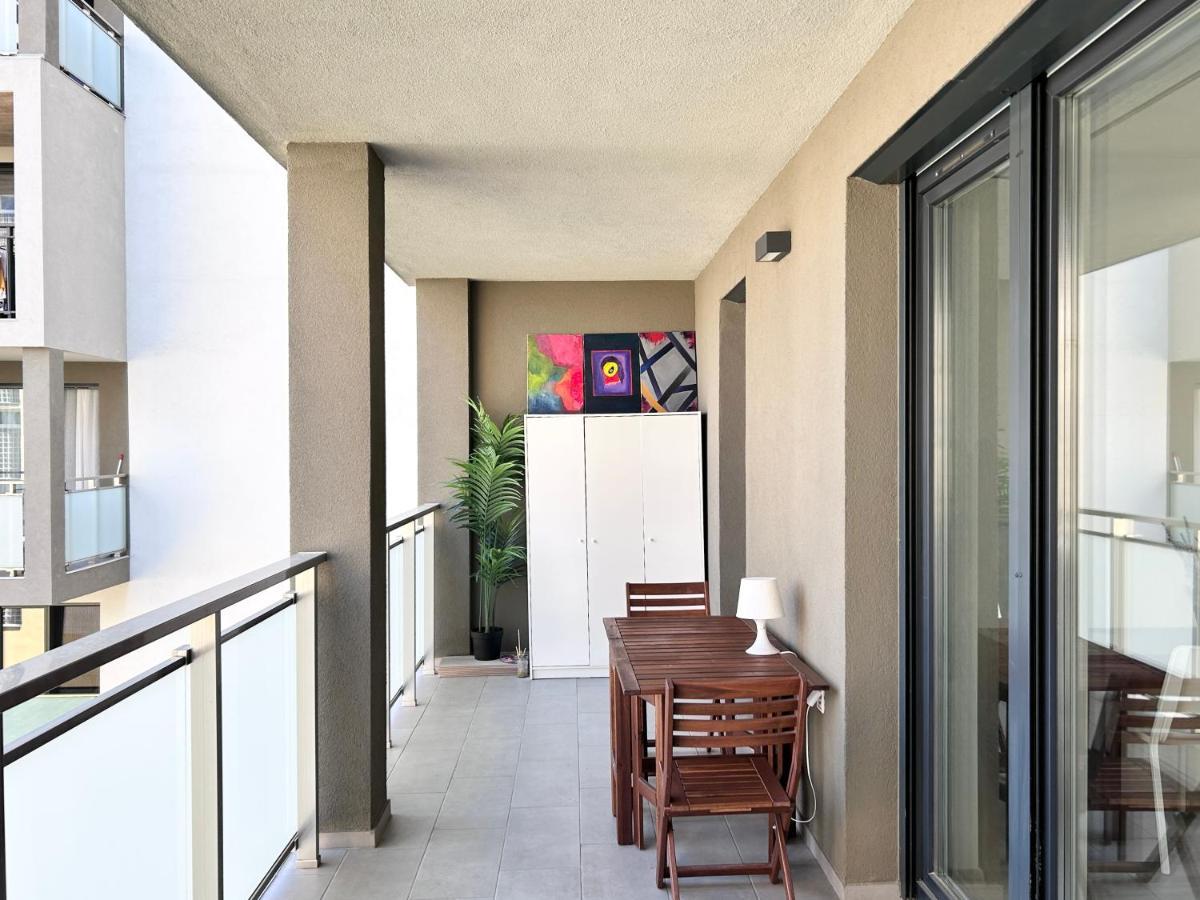 New 2022 Family&Friends Downtown Ac 3Br 2Ba Free Parking Big Balcony Near Metro&Train Station Self Check-In Apt Budapest Kültér fotó