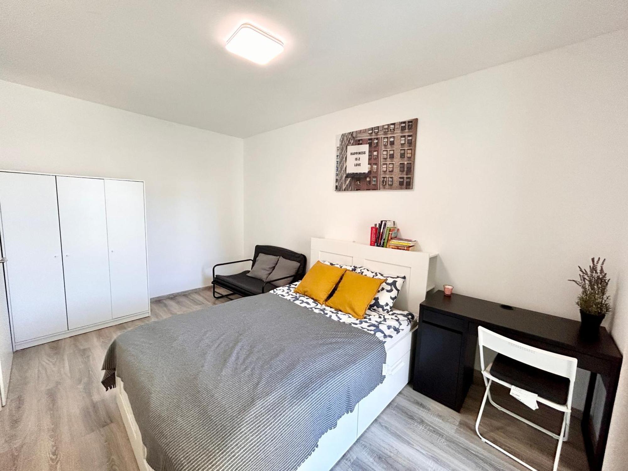 New 2022 Family&Friends Downtown Ac 3Br 2Ba Free Parking Big Balcony Near Metro&Train Station Self Check-In Apt Budapest Kültér fotó