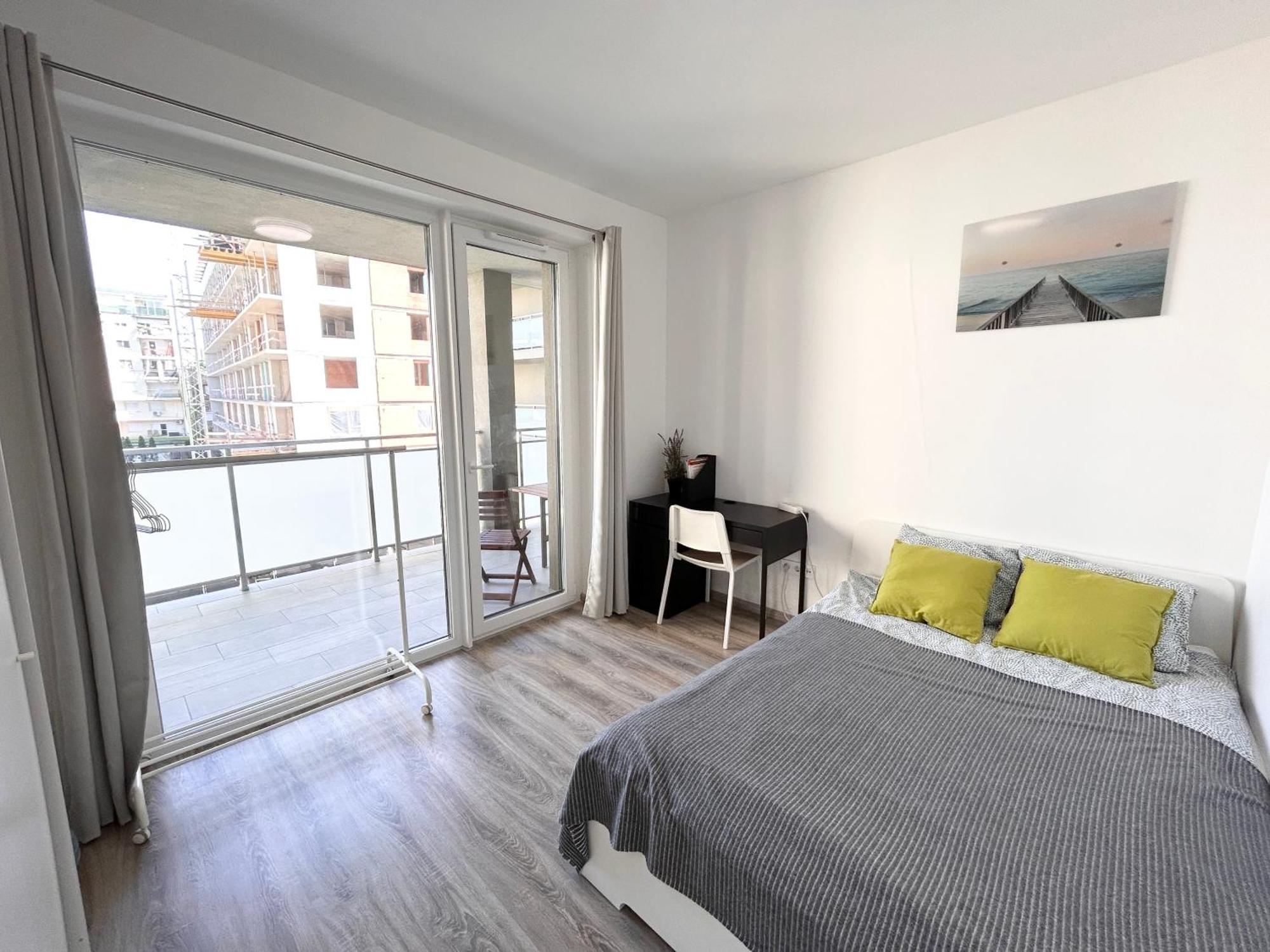 New 2022 Family&Friends Downtown Ac 3Br 2Ba Free Parking Big Balcony Near Metro&Train Station Self Check-In Apt Budapest Kültér fotó