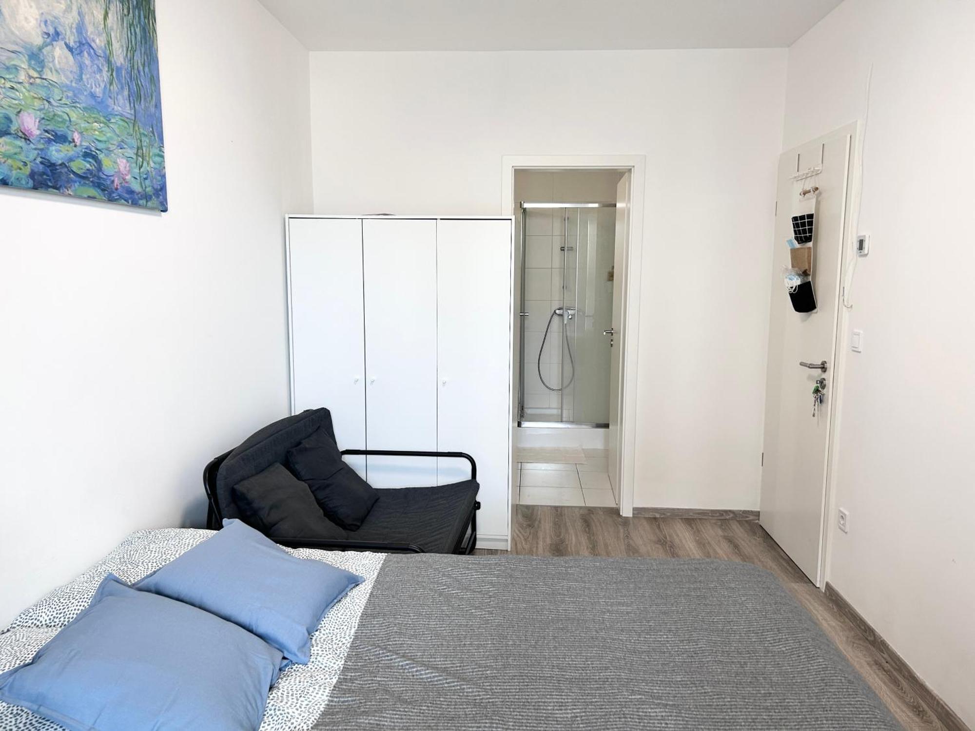 New 2022 Family&Friends Downtown Ac 3Br 2Ba Free Parking Big Balcony Near Metro&Train Station Self Check-In Apt Budapest Kültér fotó